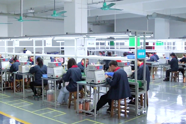 ما الذي يجعل محول ETD Ferrite Core عالي التردد هو الخيار الأفضل لإمدادات الطاقة الحديثة